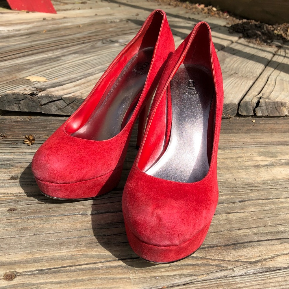 Red heels 👠